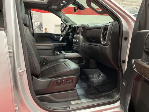Used 2022 GMC Sierra 2500 Denali w/ Denali Ultimate Package AWD/4WD image 23