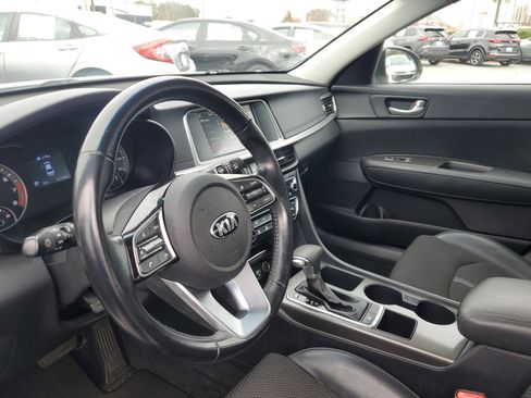 Used 2019 Kia Optima S w/ S Panoramic Sunroof Package image 17