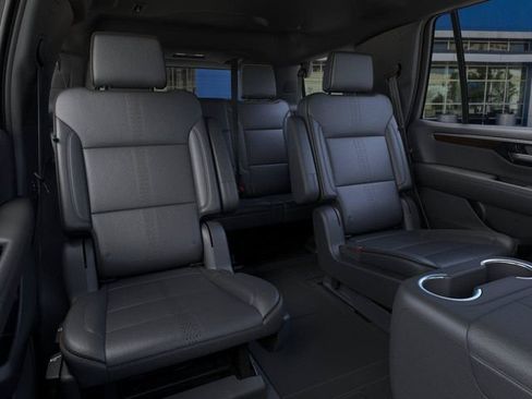 New 2026 Chevrolet Tahoe High Country w/ Sun And Tow Package AWD/4WD image 17
