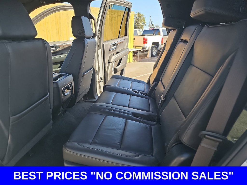 Used 2025 Chevrolet Tahoe LT RWD image 15