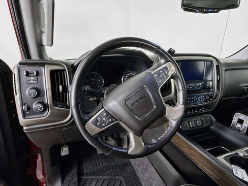 Used 2019 GMC Sierra 2500 Denali AWD/4WD image 12