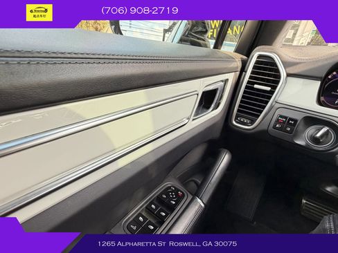 Used 2021 Porsche Cayenne GTS image 20