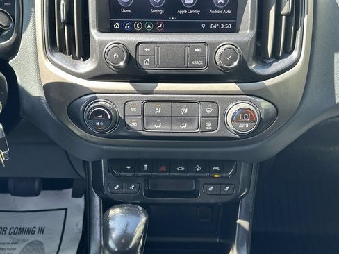 Used 2022 Chevrolet Colorado Z71 AWD/4WD image 21