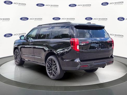 New 2026 Ford Expedition Platinum w/ Stealth Performance Package AWD/4WD image 3