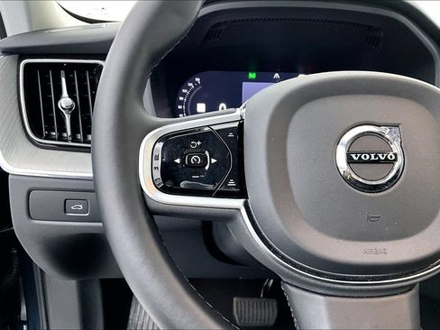 Used 2025 Volvo XC60 B5 Plus w/ Climate Package AWD/4WD image 24
