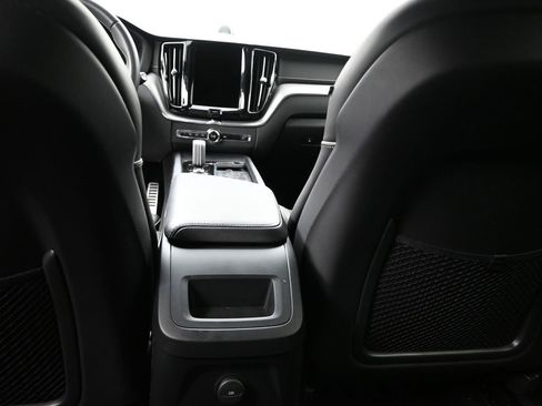 Used 2021 Volvo XC60 T8 R-Design w/ Advanced Package image 18