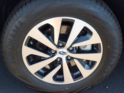 Certified 2025 Subaru Outback w/ Popular Package #1A image 13