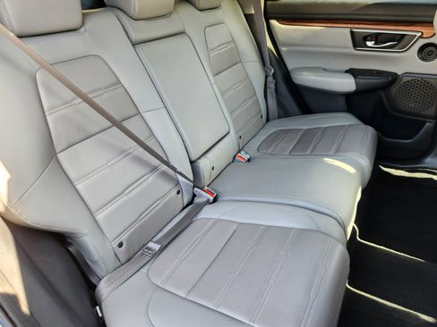 Used 2019 Honda CR-V Touring image 17