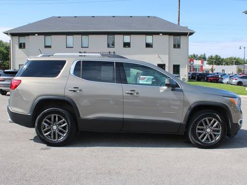 Used 2019 GMC Acadia SLT AWD/4WD image 6