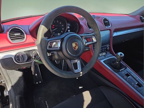 Used 2021 Porsche 718 Boxster Spyder image 21