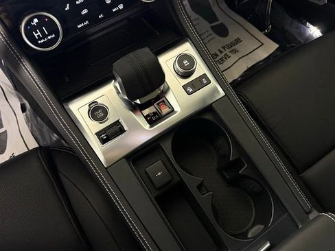 New 2026 Jaguar F-PACE R-Dynamic S image 40