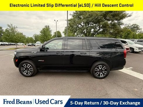 Used 2024 GMC Yukon XL AT4 AWD/4WD image 9