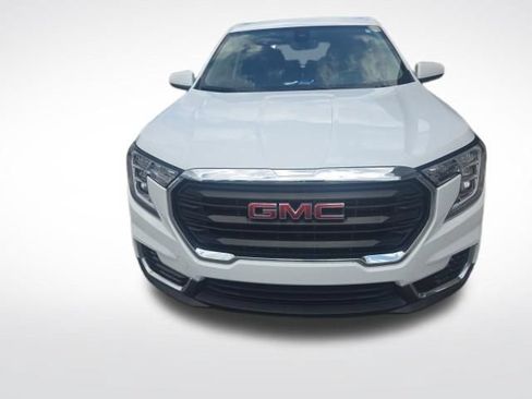 Used 2024 GMC Terrain SLE AWD/4WD image 6