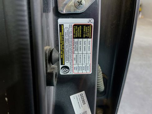 Used 2021 Subaru Forester Touring w/ Popular Package #2 image 26