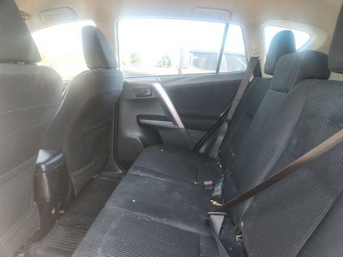 Used 2018 Toyota RAV4 LE w/ Carpet Mat Package FWD image 7