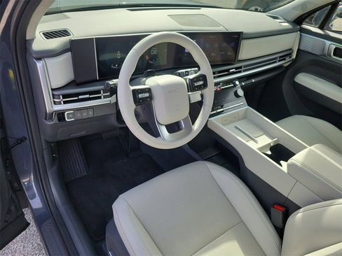 Used 2025 Hyundai Santa Fe SEL image 21