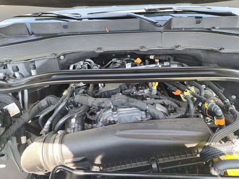 Used 2025 Ford Explorer ST-Line w/ Premium Package RWD image 29