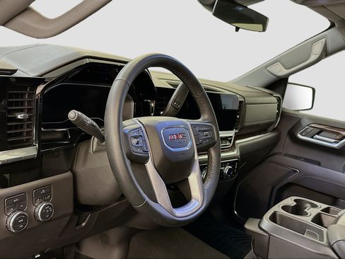 Used 2024 GMC Sierra 1500 Elevation image 18