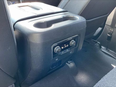 Used 2023 Chevrolet Suburban RST AWD/4WD image 11