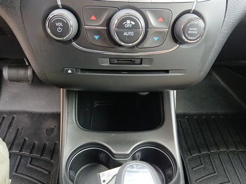 Used 2014 Dodge Journey SXT w/ Flexible Seating Group FWD image 40