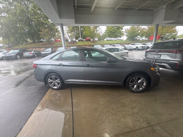 Used 2023 Volkswagen Jetta SE FWD image 10