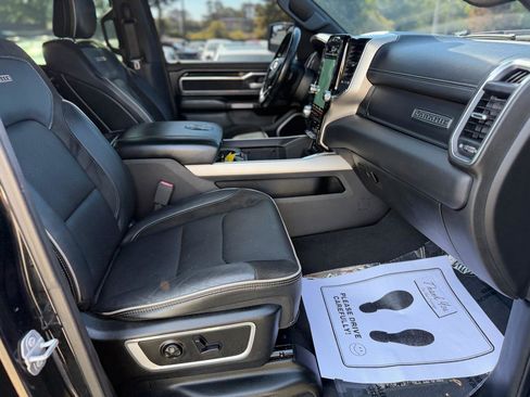 Used 2019 RAM 1500 Laramie RWD image 38