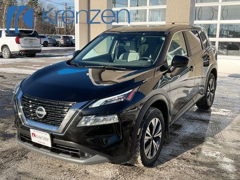 Used 2023 Nissan Rogue SV image 1