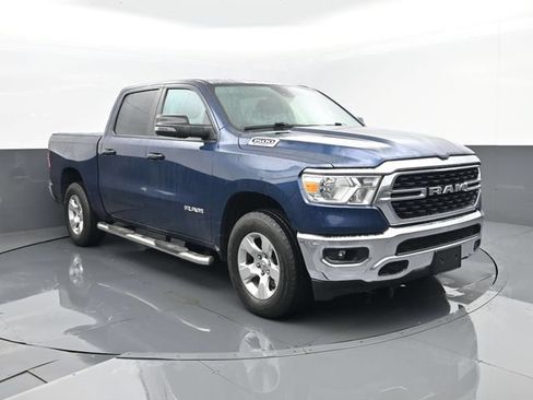 Used 2023 RAM 1500 Big Horn AWD/4WD image 3