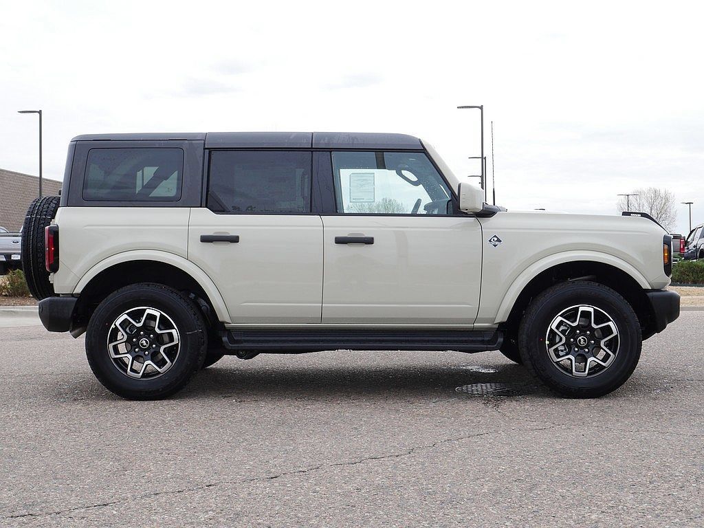 New 2026 Ford Bronco Outer Banks AWD/4WD image 6