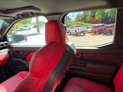Used 2025 Toyota Tacoma TRD Pro AWD/4WD image 70