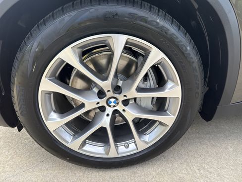 New 2026 BMW X5 xDrive50e w/ Climate Comfort Package image 29