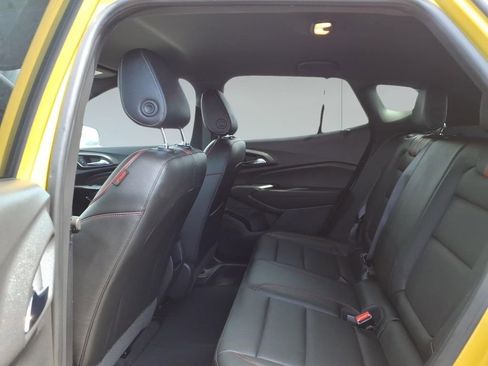Used 2025 Chevrolet Trax RS w/ Driver Confidence Package FWD image 10