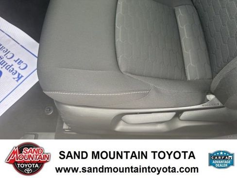 Used 2024 Toyota Corolla SE image 17