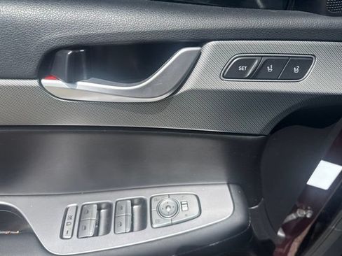 Used 2025 Hyundai Palisade SEL FWD image 12