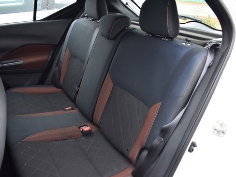 Used 2019 Nissan Kicks SR w/ Exterior Package image 25