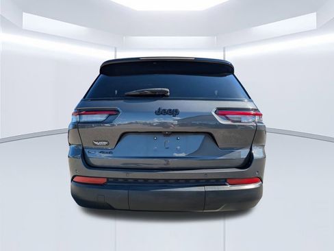 Used 2021 Jeep Grand Cherokee L Laredo image 5