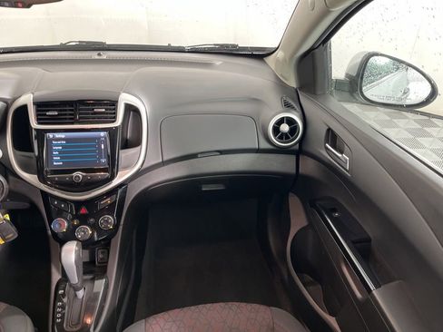 Used 2017 Chevrolet Sonic LT FWD image 17