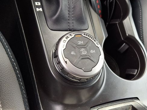 Used 2024 Ford Bronco Outer Banks AWD/4WD image 24