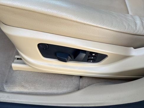 Used 2011 BMW X5 xDrive35i image 14