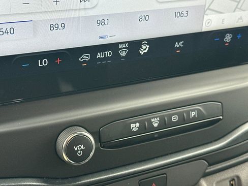 New 2025 Ford E-Transit 350 image 17