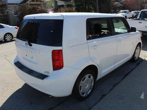Used 2009 Scion xB image 5