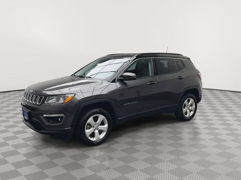 Used 2019 Jeep Compass Latitude AWD/4WD image 31