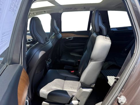 Used 2023 Volvo XC90 T8 Plus w/ Protection Package Premier AWD/4WD image 16