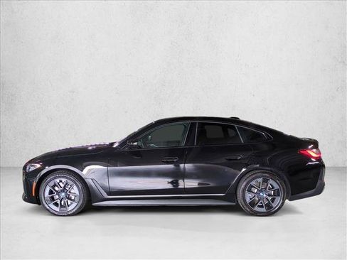 Used 2023 BMW i4 eDrive35 RWD image 9