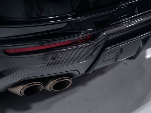 Used 2024 Lamborghini Urus Performante AWD/4WD image 41