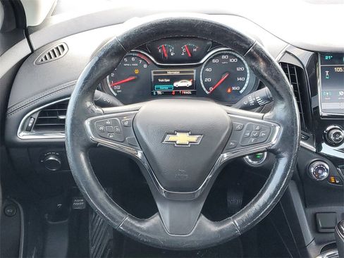 Used 2017 Chevrolet Cruze Premier image 29