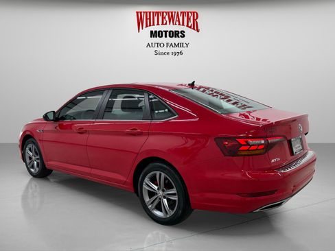 Used 2019 Volkswagen Jetta R-Line FWD image 2