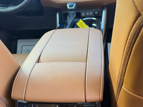 Used 2022 Toyota Highlander Platinum image 25