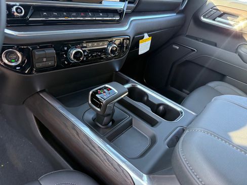 New 2026 GMC Sierra 1500 SLT w/ SLT Premium Plus Package image 13