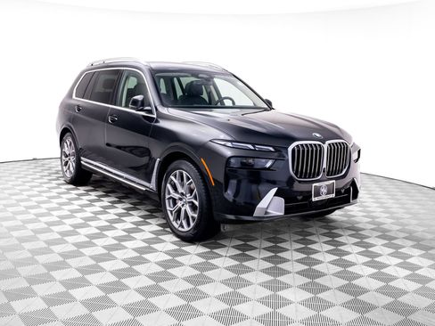 Used 2024 BMW X7 xDrive40i AWD/4WD image 8
